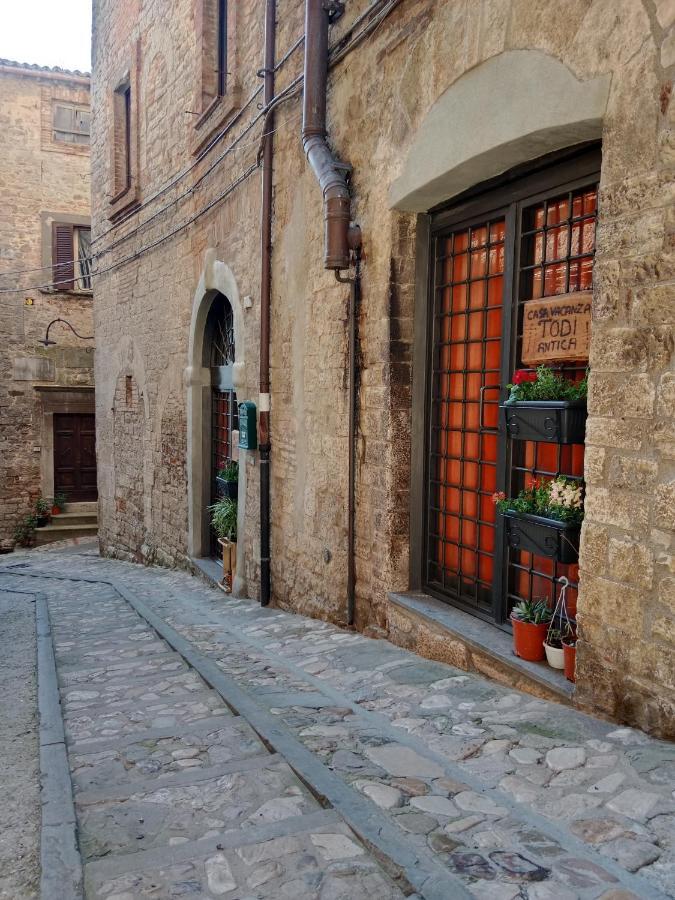 Casa Vacanza Todi Antica Zewnętrze zdjęcie